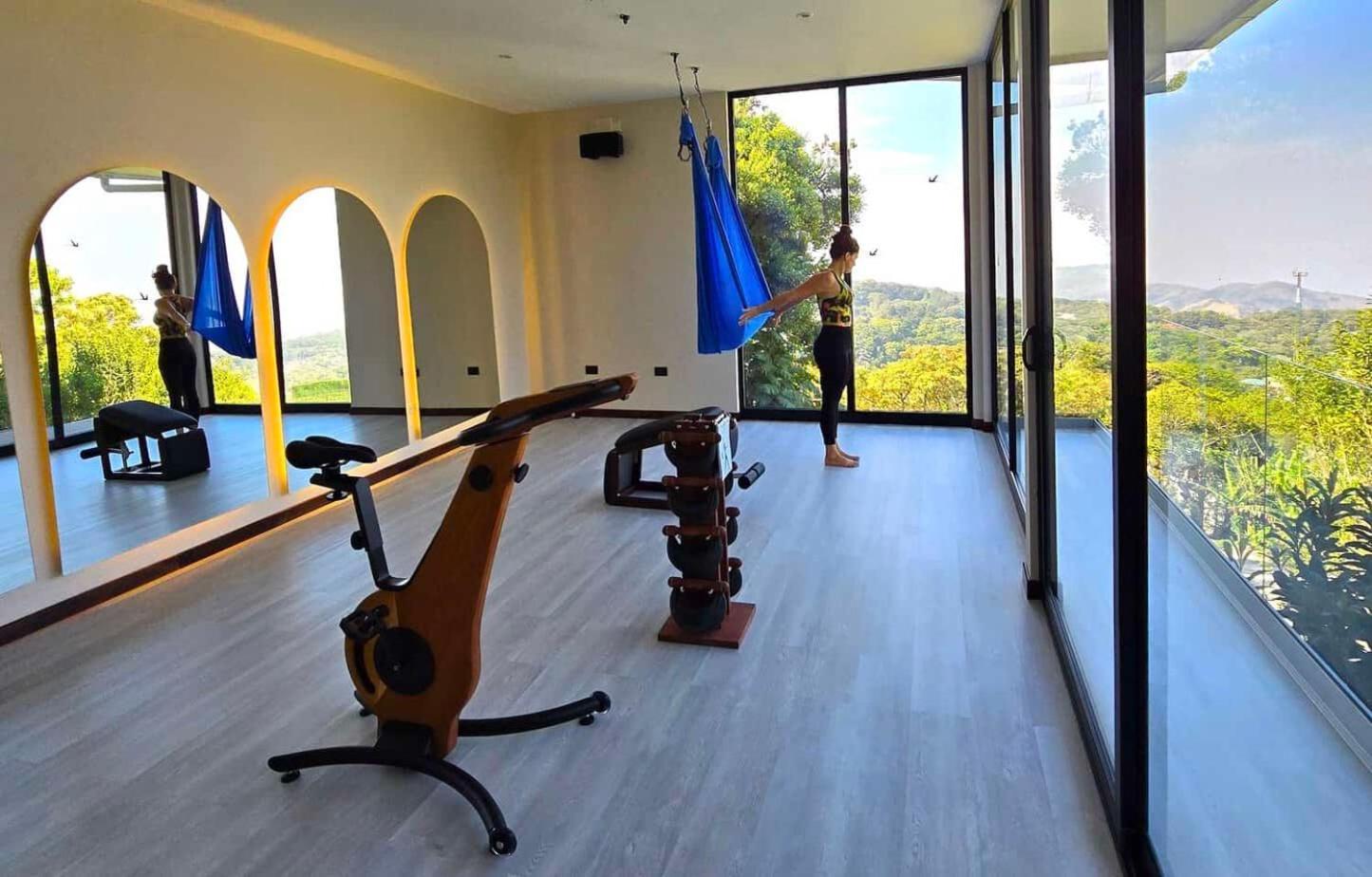 Chira Glamping Resort Monteverde الجبل الأخضر المظهر الخارجي الصورة