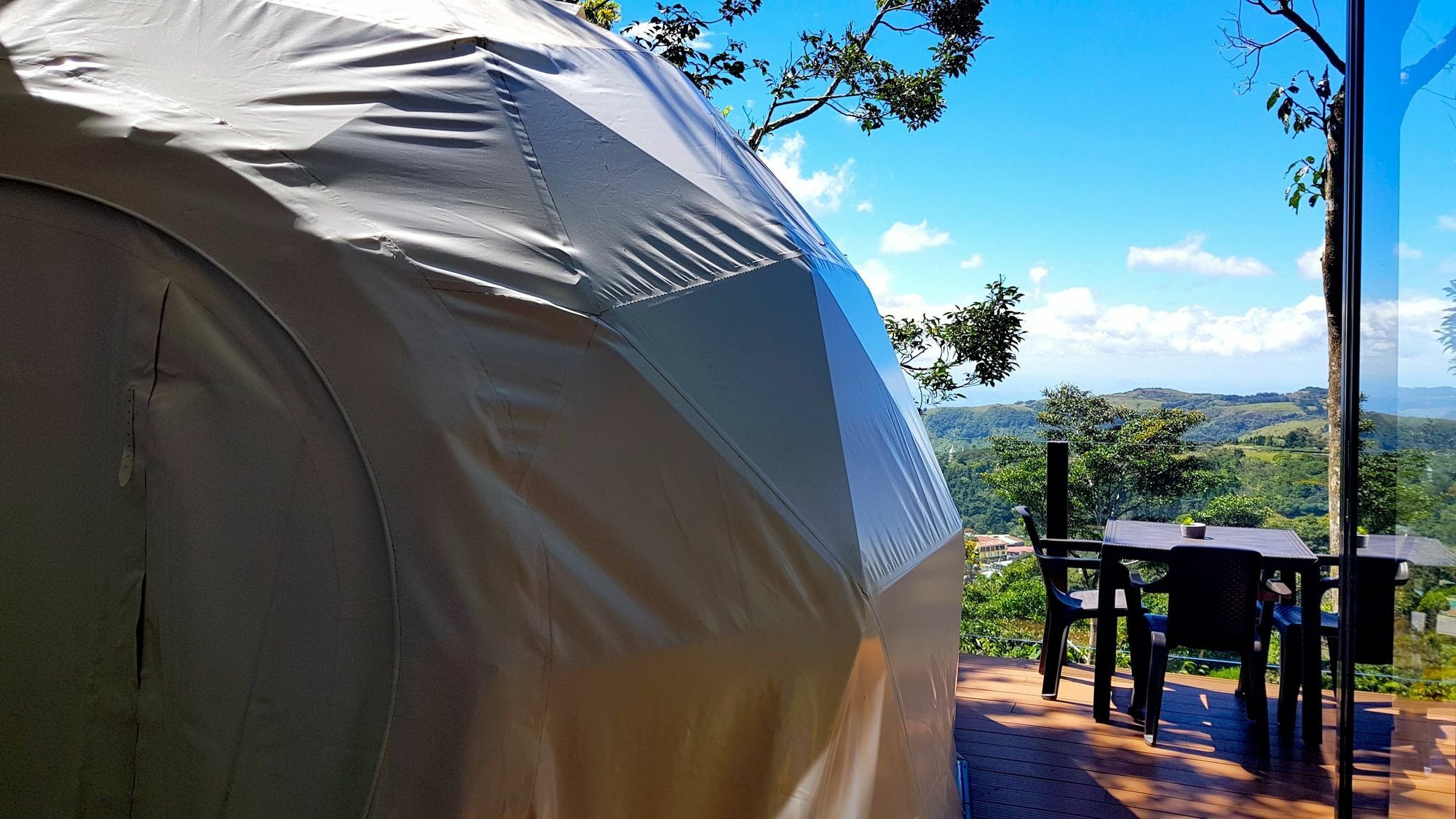 Chira Glamping Resort Monteverde الجبل الأخضر المظهر الخارجي الصورة